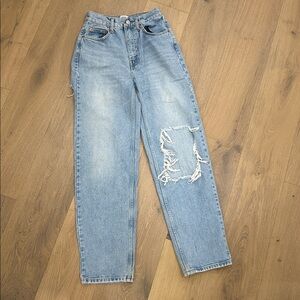 BDG Light Blue High-Rise Jeans Size 26